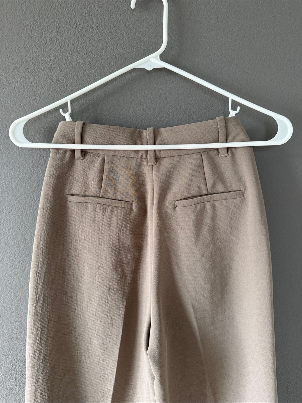 ARITZIA EFFORTLESS PANT - Picture 5 of 6